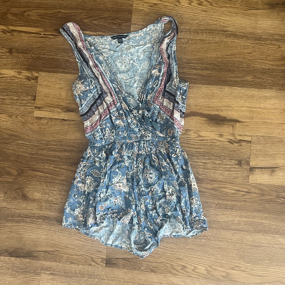 🔥5 for $15🔥 - American Eagle Romper - Picture 3 of 4
